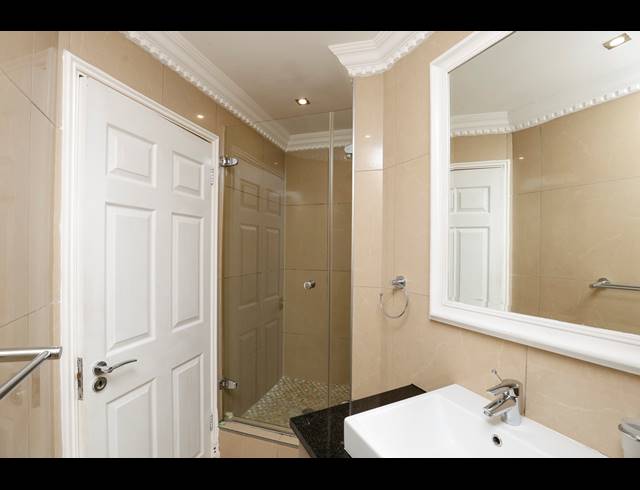 2 BEDROOM APARTMENT FOR SALE IN POINT WATERFRONT